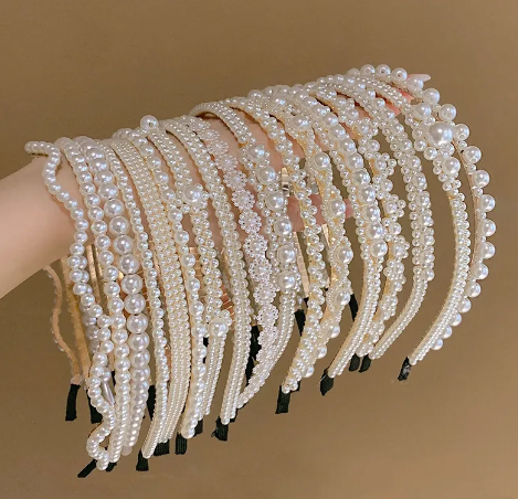 Hair hoop with pearls